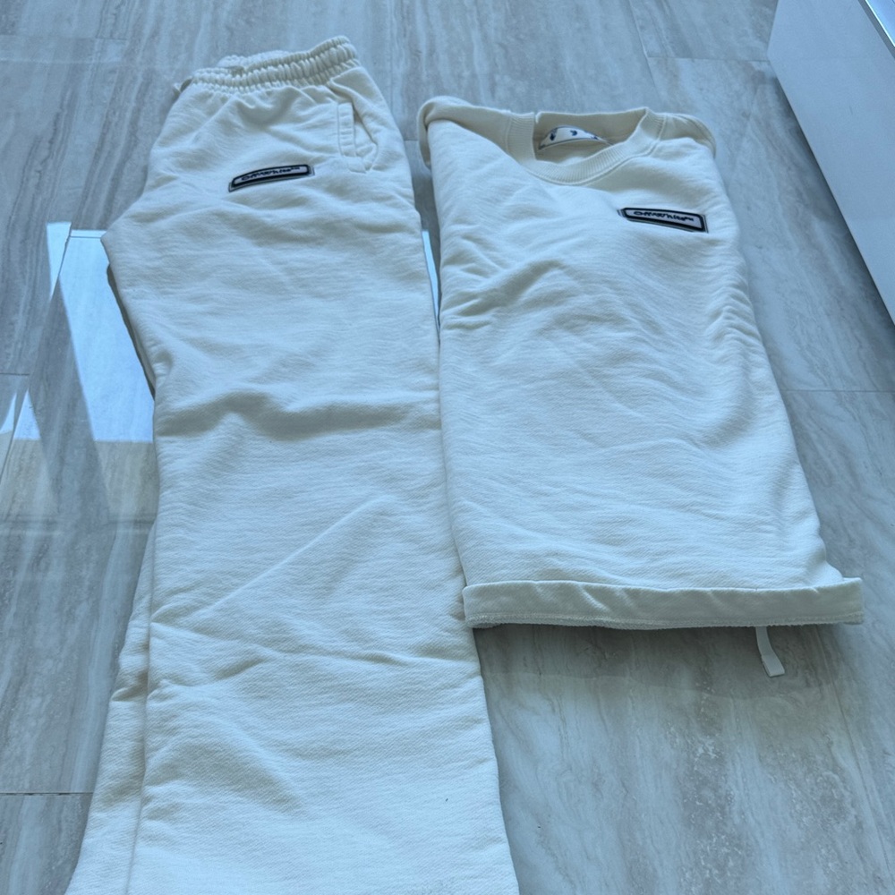 Off-White Cream Lounge Set
